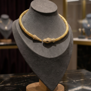 anti tarnish snake necklace